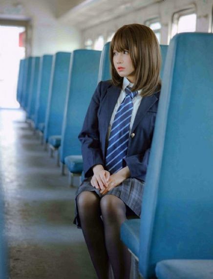 惹火少女劳拉在线观看_HD完整版观看